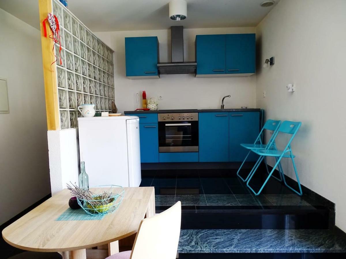 Apartment Naita Sinj Extérieur photo