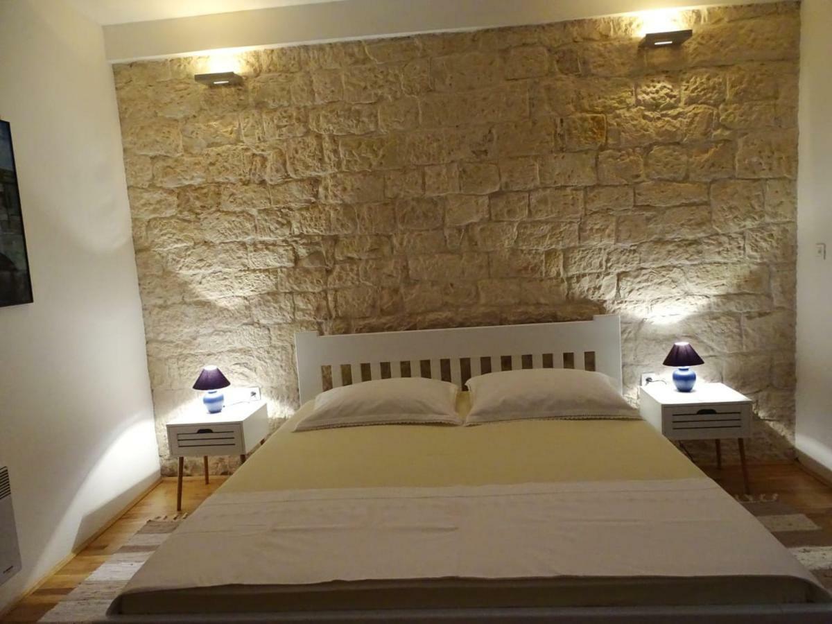 Apartment Naita Sinj Extérieur photo