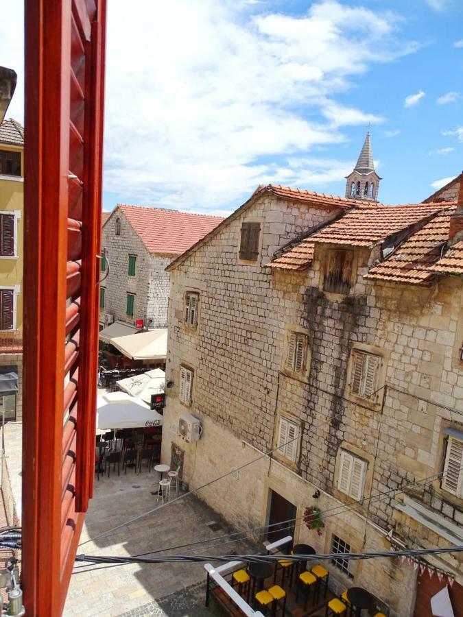 Apartment Naita Sinj Extérieur photo