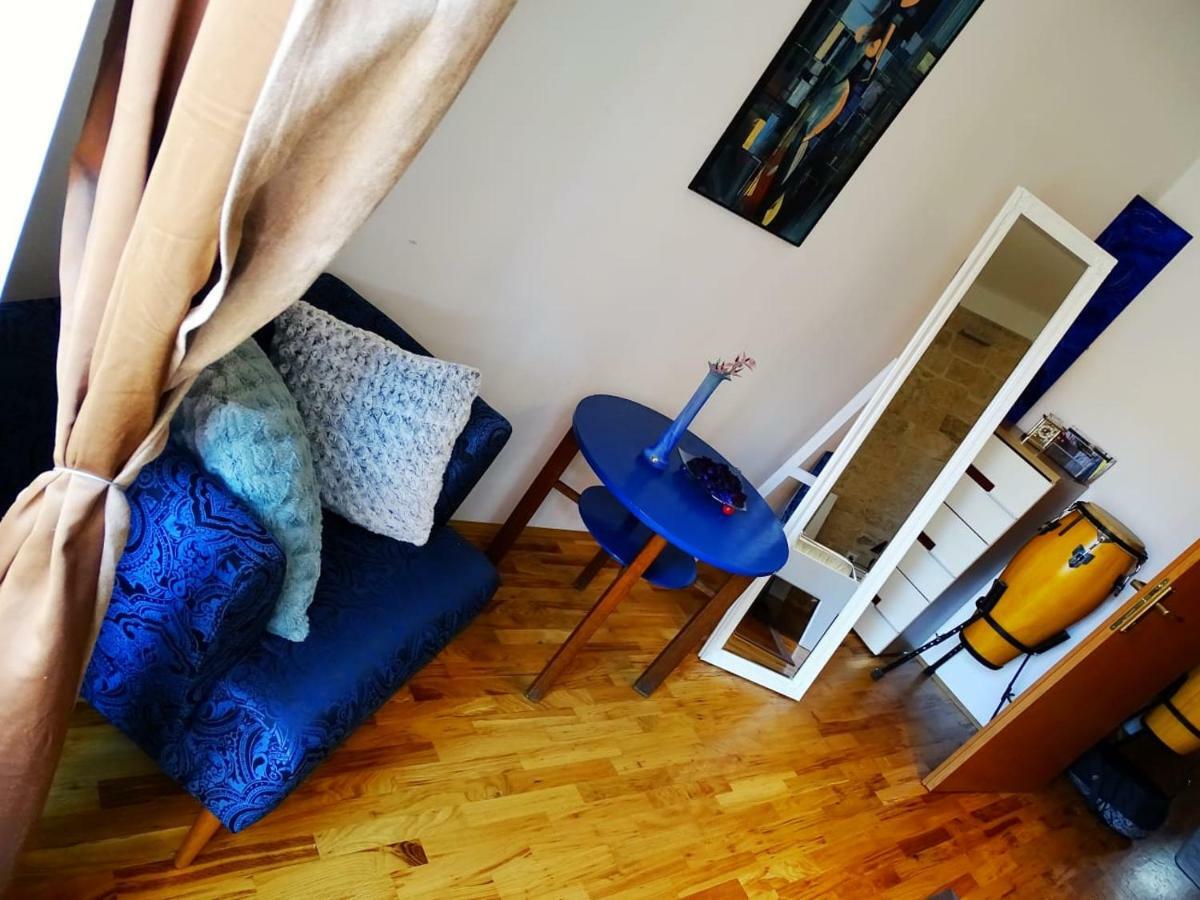 Apartment Naita Sinj Extérieur photo